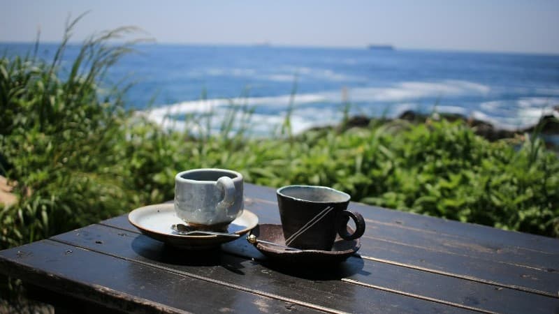 鎌倉海沿いカフェ9選 ! 七里ヶ浜・由比ヶ浜・江の島が見えるカフェ